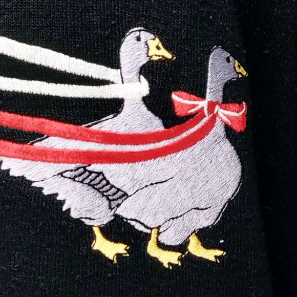 Vintage 1960s Duck Sweater Thin Knit Ducks w Ribbo - Picture 7 of 16